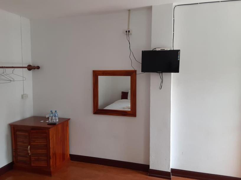 Alisona Hostel Vang Vieng Extérieur photo
